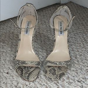 Steve Madden Snakeskin Wedges Sandal sz 7